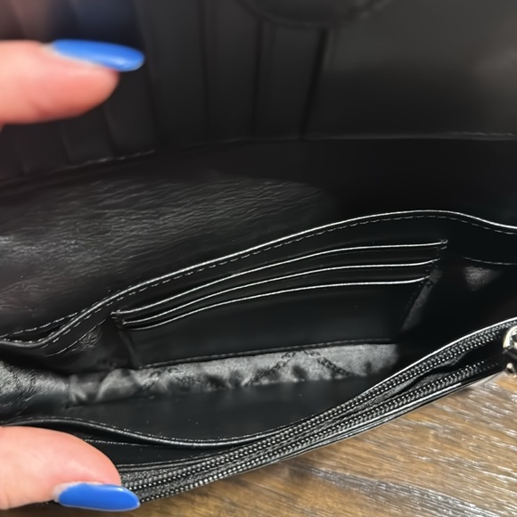 michael kors wallet/crossbody - Picture 4 of 5